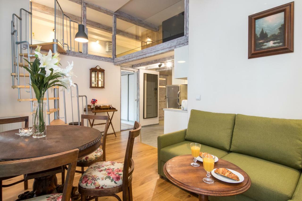 Cheerful Air Conditioned Apartment With Mezzanine And Parking - Old Town Cracóvia Exterior foto