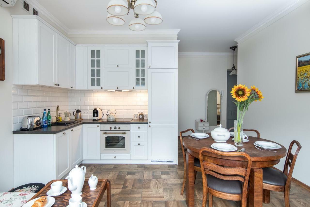 Cheerful Air Conditioned Apartment With Mezzanine And Parking - Old Town Cracóvia Exterior foto